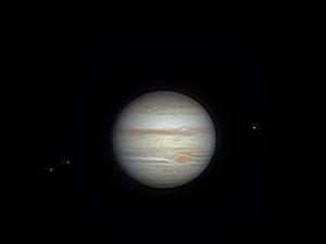 Jupiter et 3 lunes