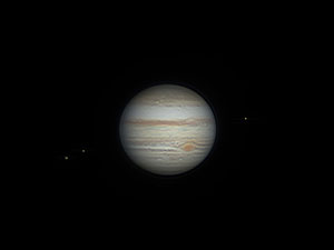 Jupiter et 3 lunes